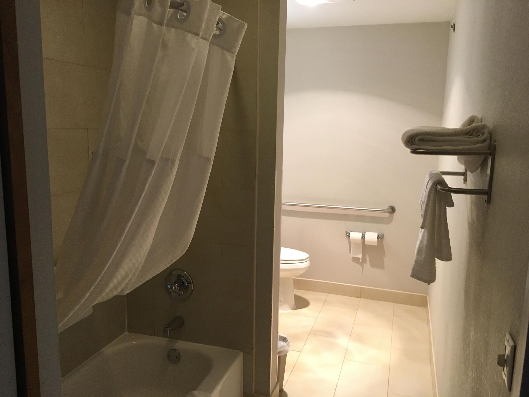 Microtel Inn By Wyndham - Albany Airport Latham Eksteriør bilde
