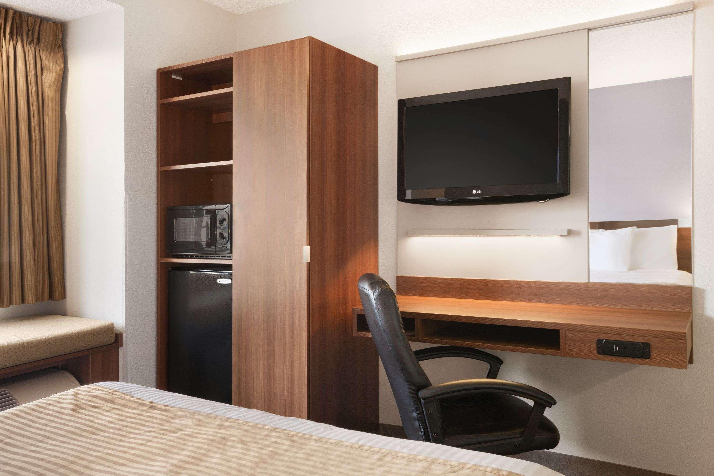 Microtel Inn By Wyndham - Albany Airport Latham Eksteriør bilde