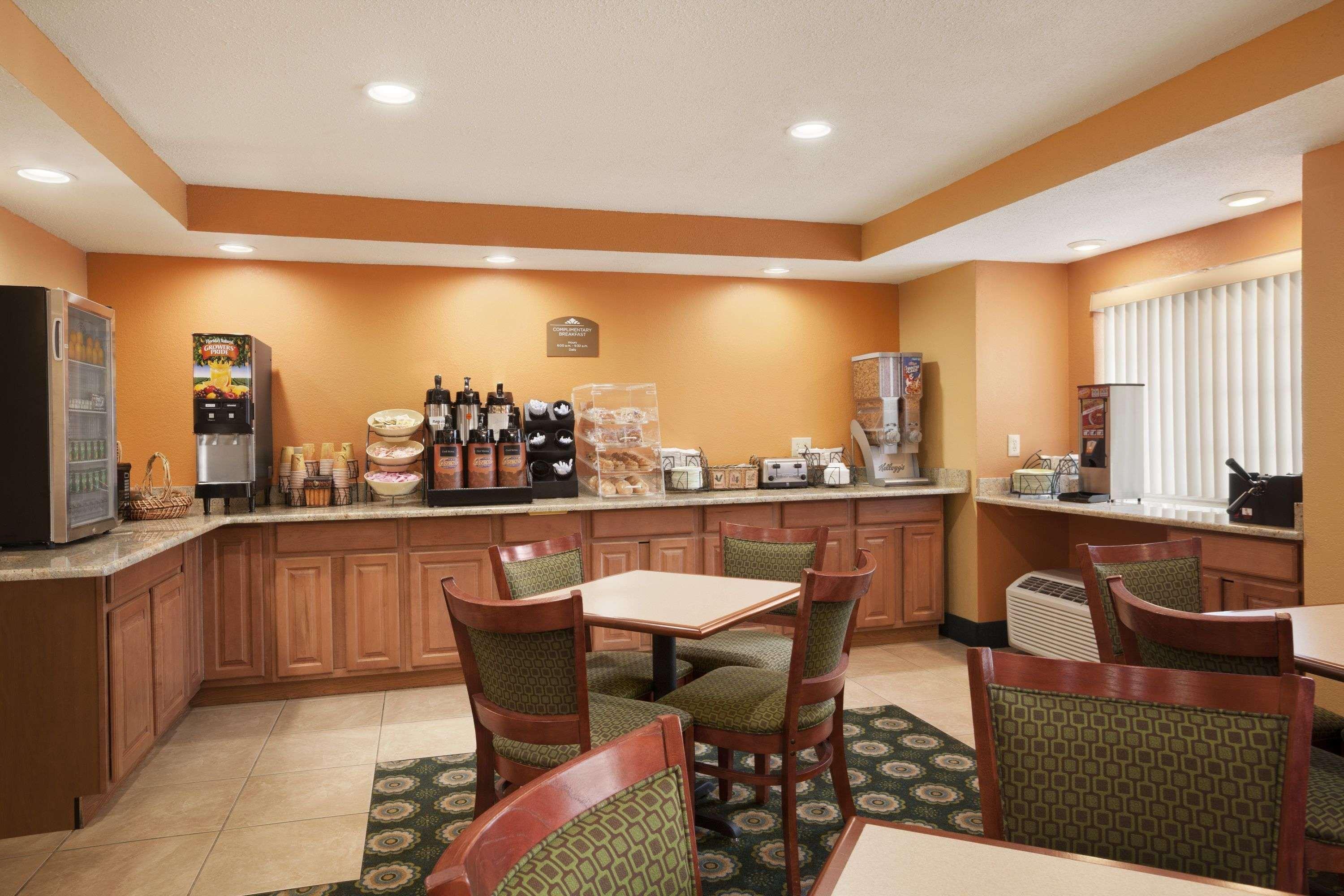 Microtel Inn By Wyndham - Albany Airport Latham Eksteriør bilde