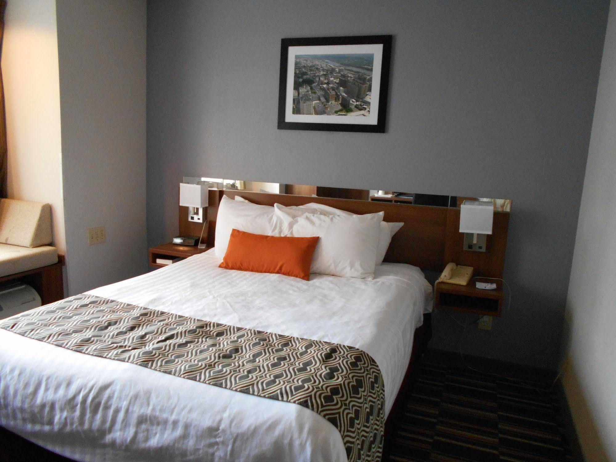 Microtel Inn By Wyndham - Albany Airport Latham Eksteriør bilde